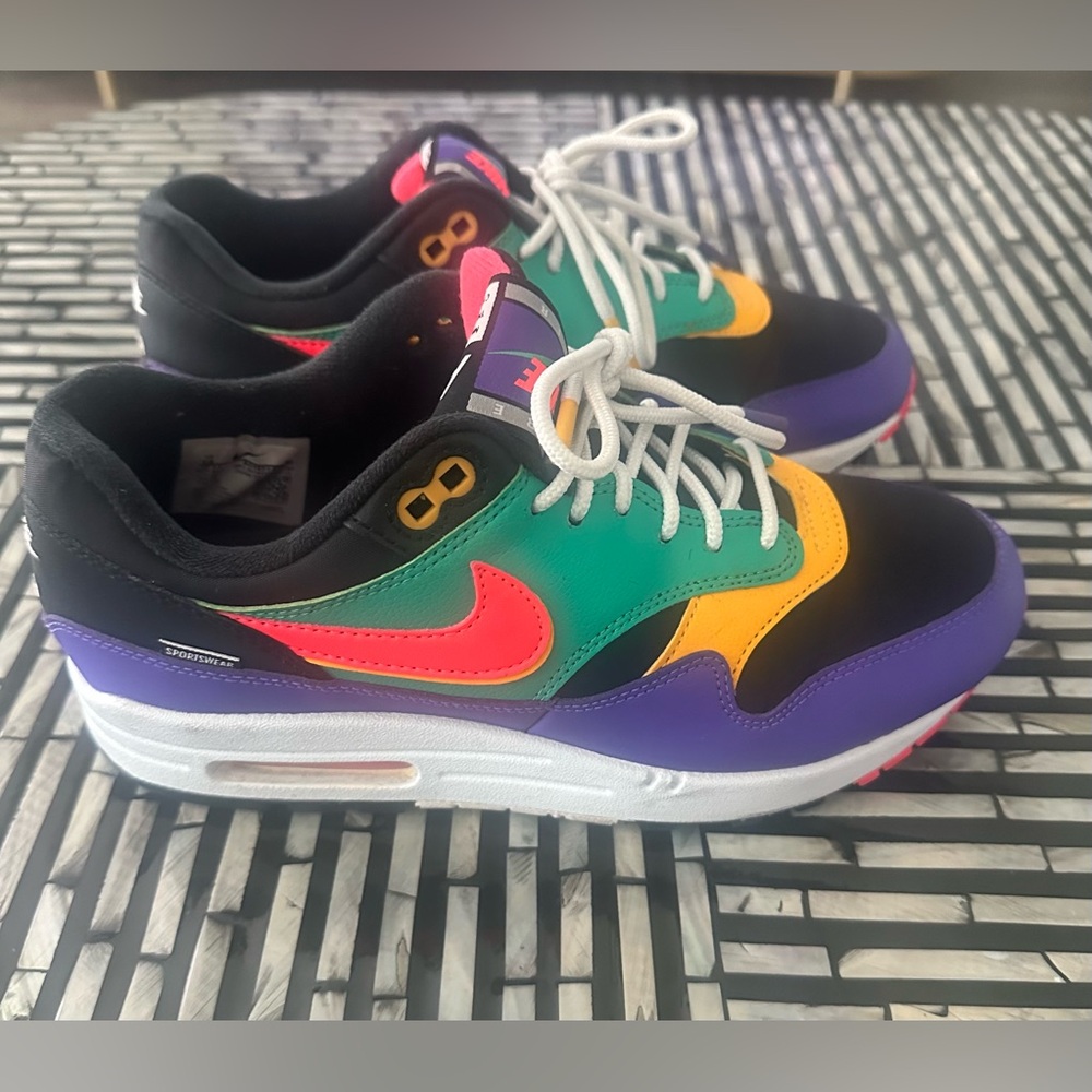 Men’s NIKE Air Max 1~Game Change~Black and Kinetic Green~Size 7.5